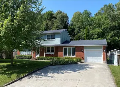 495 4th Street A, Owen Sound, On, N4k 3k2