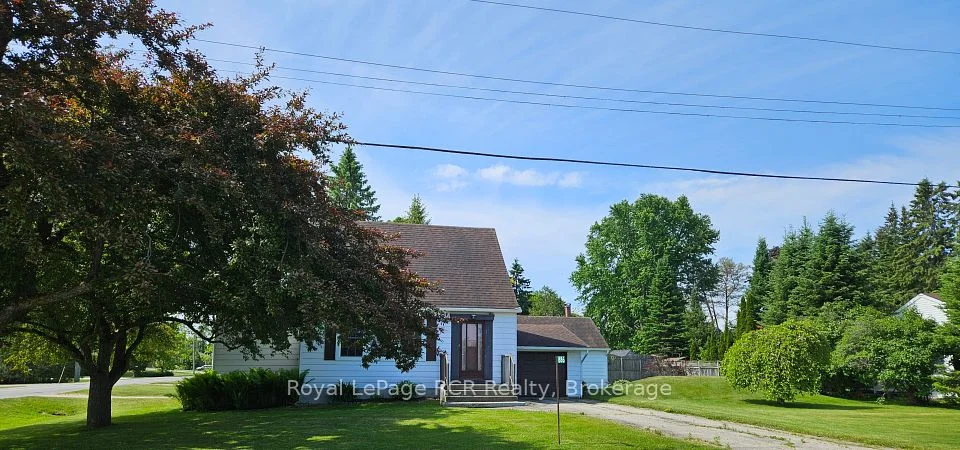 886 16th Street W, Georgian Bluffs, ON N4K 6V5
