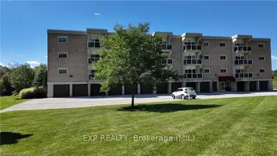 125 William Street N 205, Brockton, On N0g 2v0