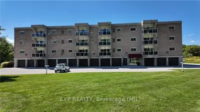 125 William Street N 205, Brockton, On N0g 2v0