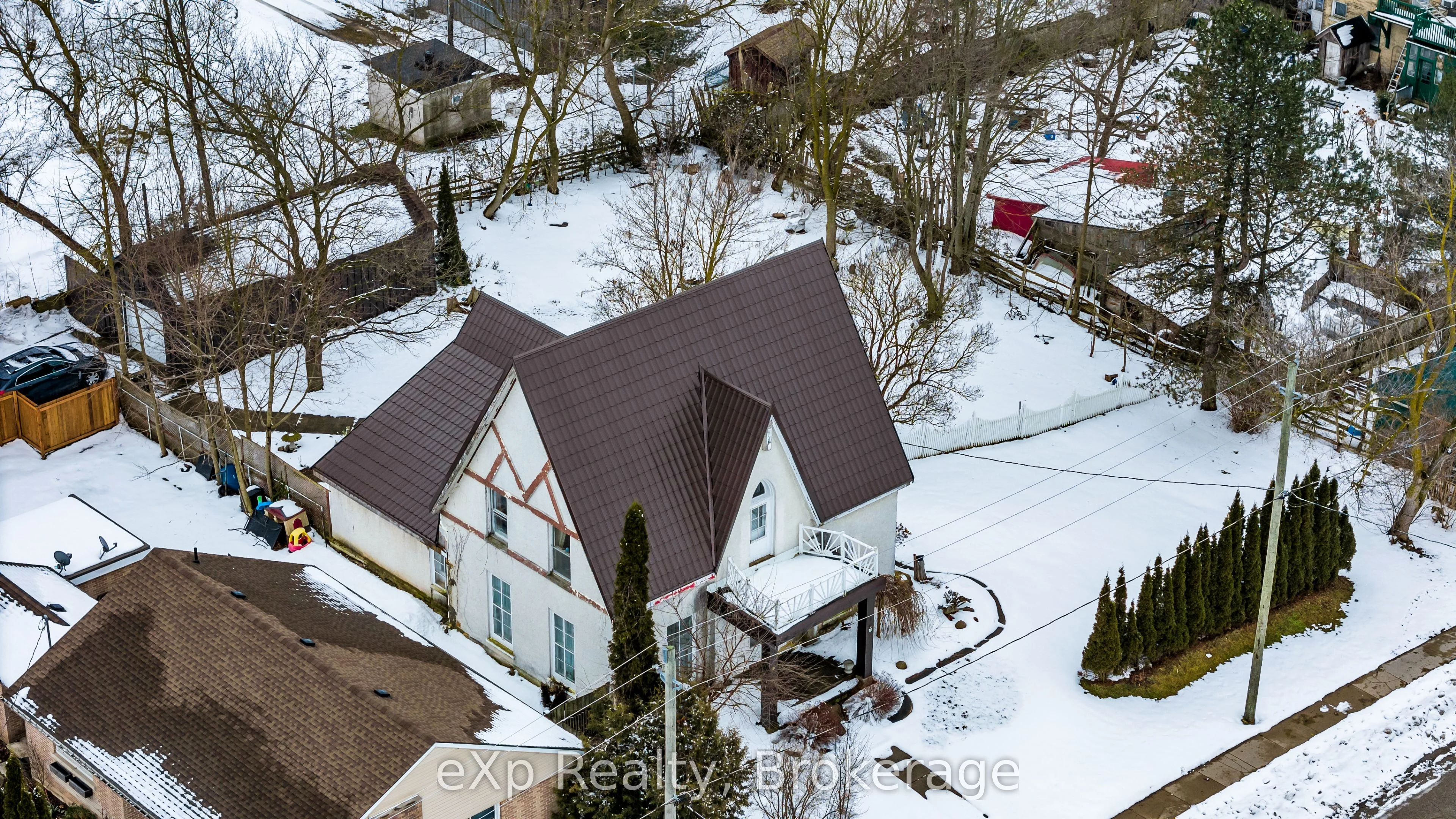 Detached in Minto