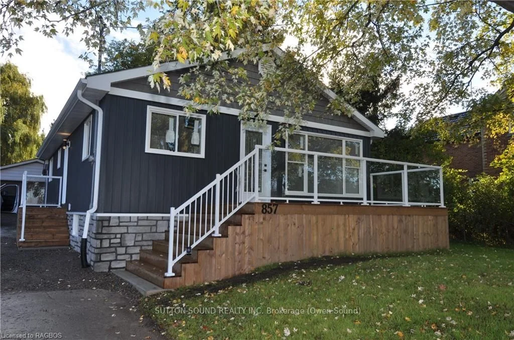 Detached in Owen Sound