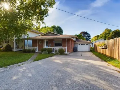 Detached in Saugeen Shores