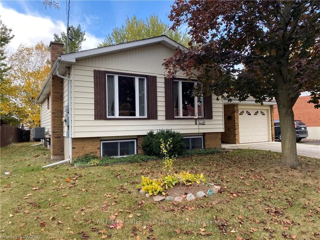 512 21st Avenue, Hanover, On N4n 1n2