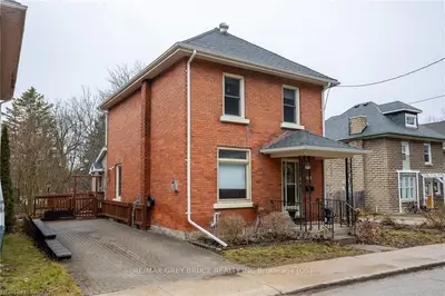 716 5th Avenue E, Owen Sound, On N4k 2r6