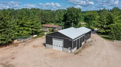 Detached in West Grey