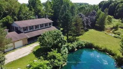 Detached in West Grey