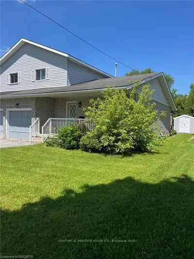496 George Street W, West Grey, On N0g 1r0