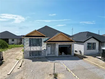452 Burnside Street, Saugeen Shores, On N0h 2c3