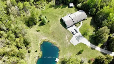 Detached in West Grey