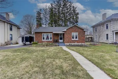 270 Lambton Street E, West Grey, On N0g 1r0