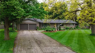19 Redford Road, London North, On N5x 3v5