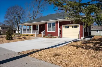 58 Grey Street N, Saugeen Shores, On N0h 2l0