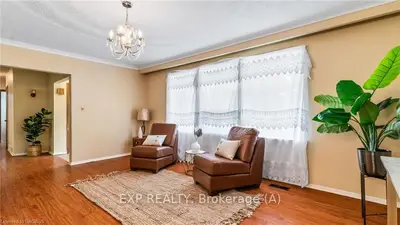 Detached in West Grey