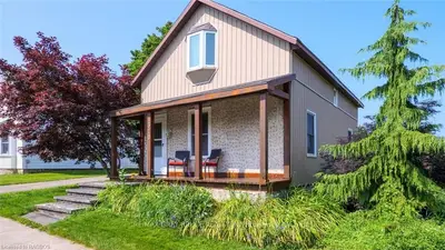 Detached in South Bruce Peninsula