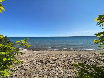 Detached in Georgian Bluffs