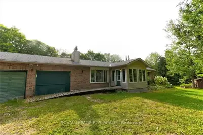 Detached in West Grey