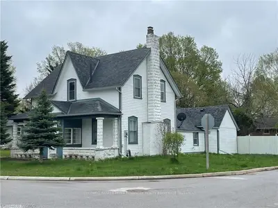 570 Eugenie Street, Saugeen Shores, On N0h 2c1