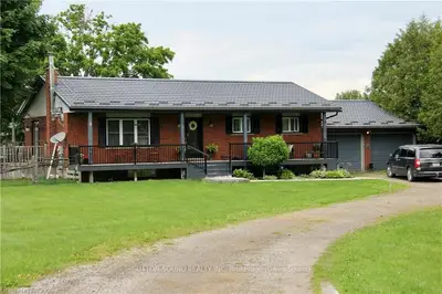 Detached in West Grey