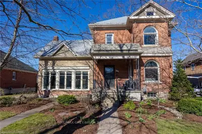 1324 4th Avenue W, Owen Sound, On N4k 4w8