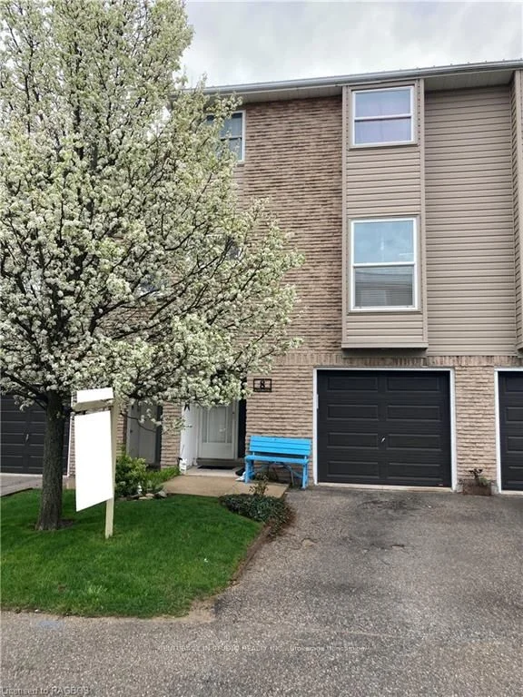 8 Philip Place, Kincardine, On N2z 2e6