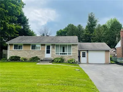 1338 8th Avenue W, Owen Sound, On N4k 5m5