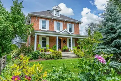 Detached in Georgian Bluffs