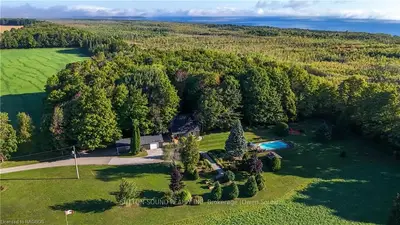 Detached in Georgian Bluffs