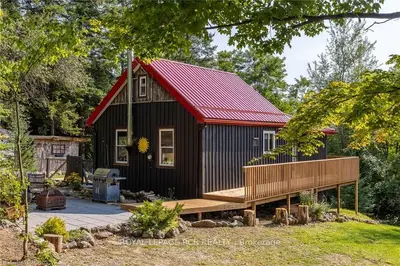 Detached in Chatsworth