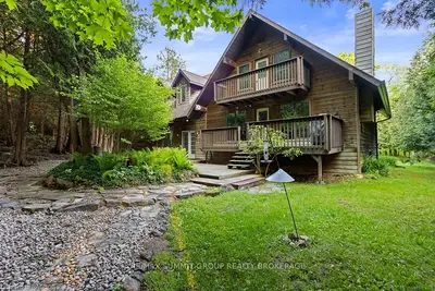 Detached in Grey Highlands
