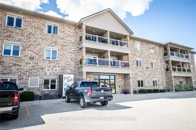 Condo Apartment in Wellington North
