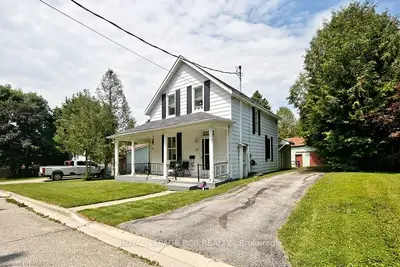 Detached in Grey Highlands