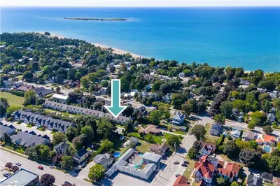 Condo Townhouse in Saugeen Shores