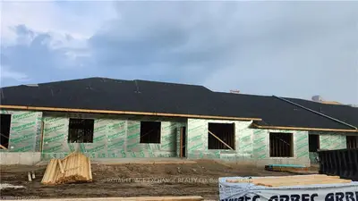 80 Mercedes Crescent, Kincardine, On N2z 1g8