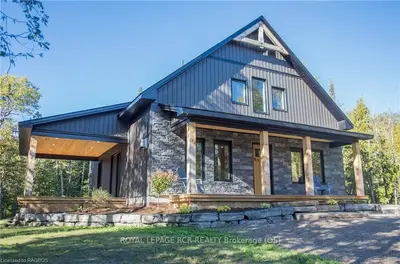 2 Libby Street, Northern Bruce Peninsula, On N0h 1w0