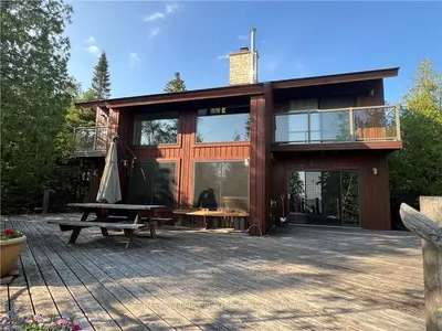 260 Bradley Drive, Northern Bruce Peninsula, On N0h 1z0