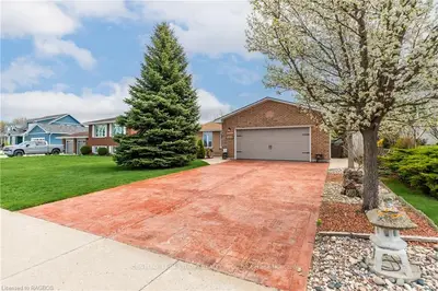 355 Penetangore Row, Kincardine, On, N2z 2k1