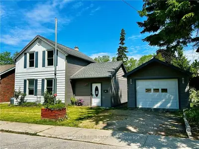 Detached in Owen Sound