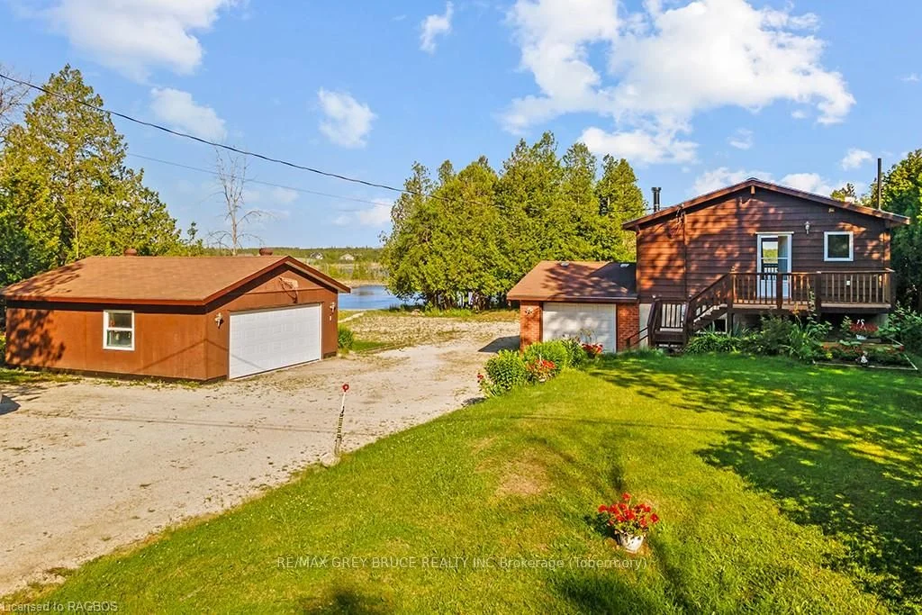 373 Eagle Road, Northern Bruce Peninsula, On N0h 2r0