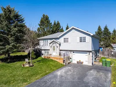 14 Brackenbury Street, Grey Highlands, On N0c 1h0