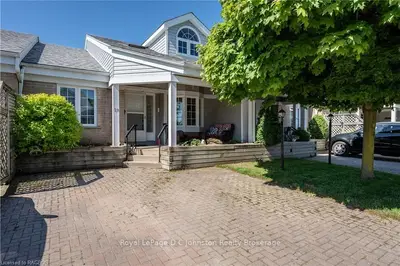 914 Arlington Street 29, Saugeen Shores, On N0h 2c4