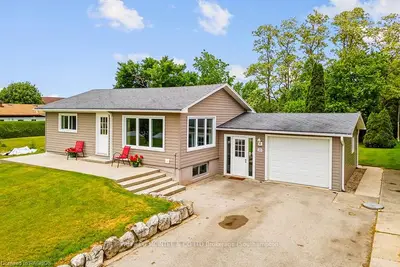 Detached in Kincardine