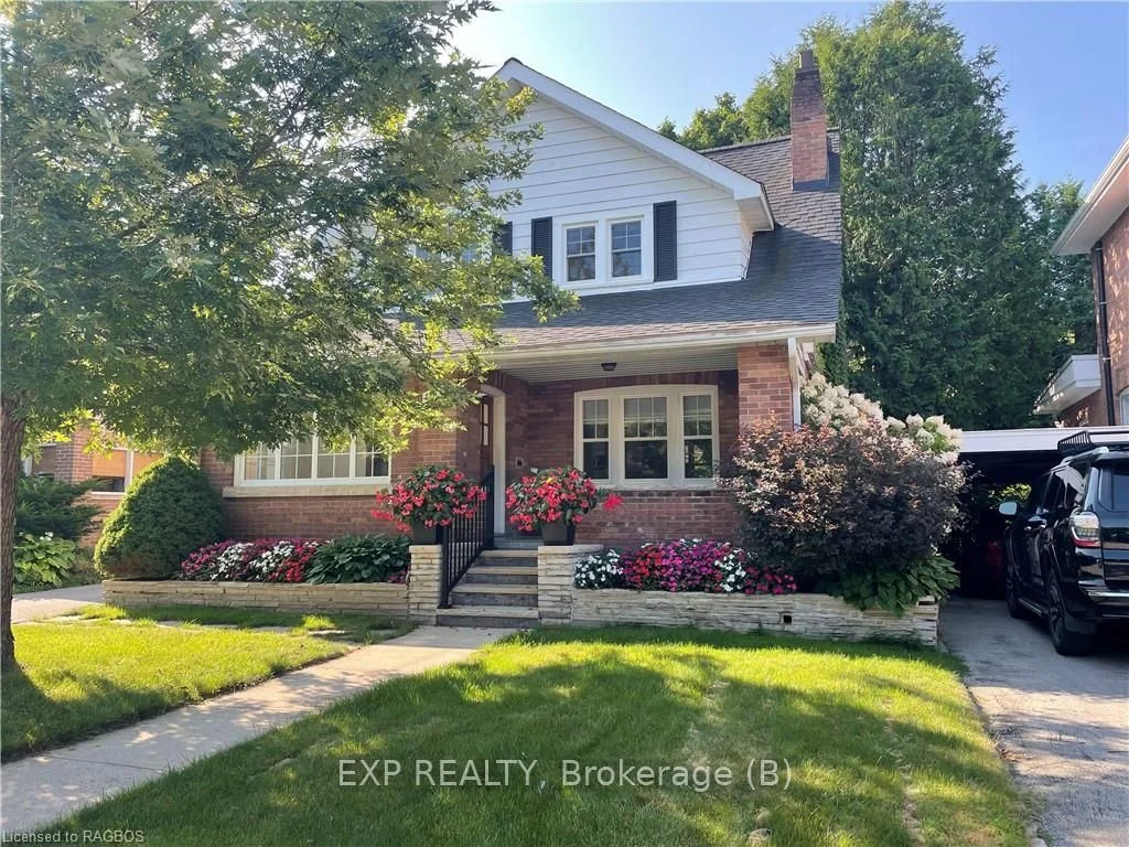 Detached in Owen Sound