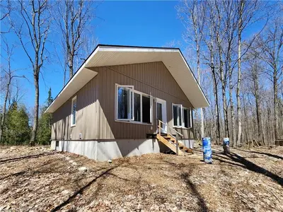 203 Francis Drive, Georgian Bluffs, On N0h 2k0