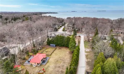 426 Huron Road, South Bruce Peninsula, On N0h 2t0