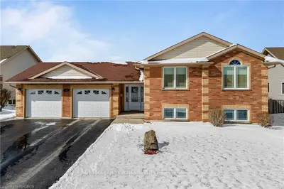 705 Albert Street, Wellington North, On N0g 2l0