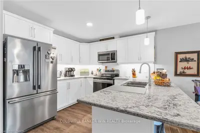 457 Wellington Street E, Wellington North, On N0g 2l4