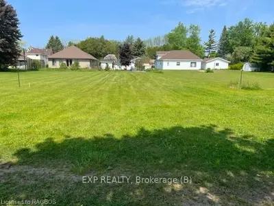 Pt Lt 21 E Breadalbane Street S, Saugeen Shores, On N0h 2l0