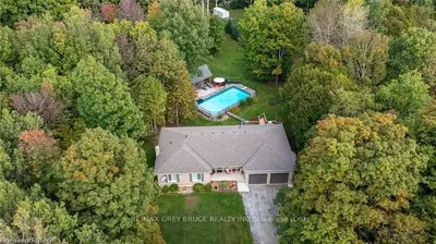 758369 Girl Guide Road, Georgian Bluffs, On N4k 5n7