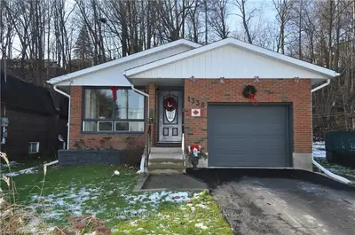 1338 6th Avenue W, Owen Sound, On N4k 5h4